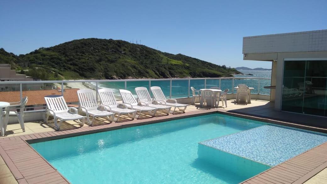 Vista Mar- 3 Quartos, Piscina E Churrasqueira Na Prainha Арраял-ду-Кабу Екстер'єр фото